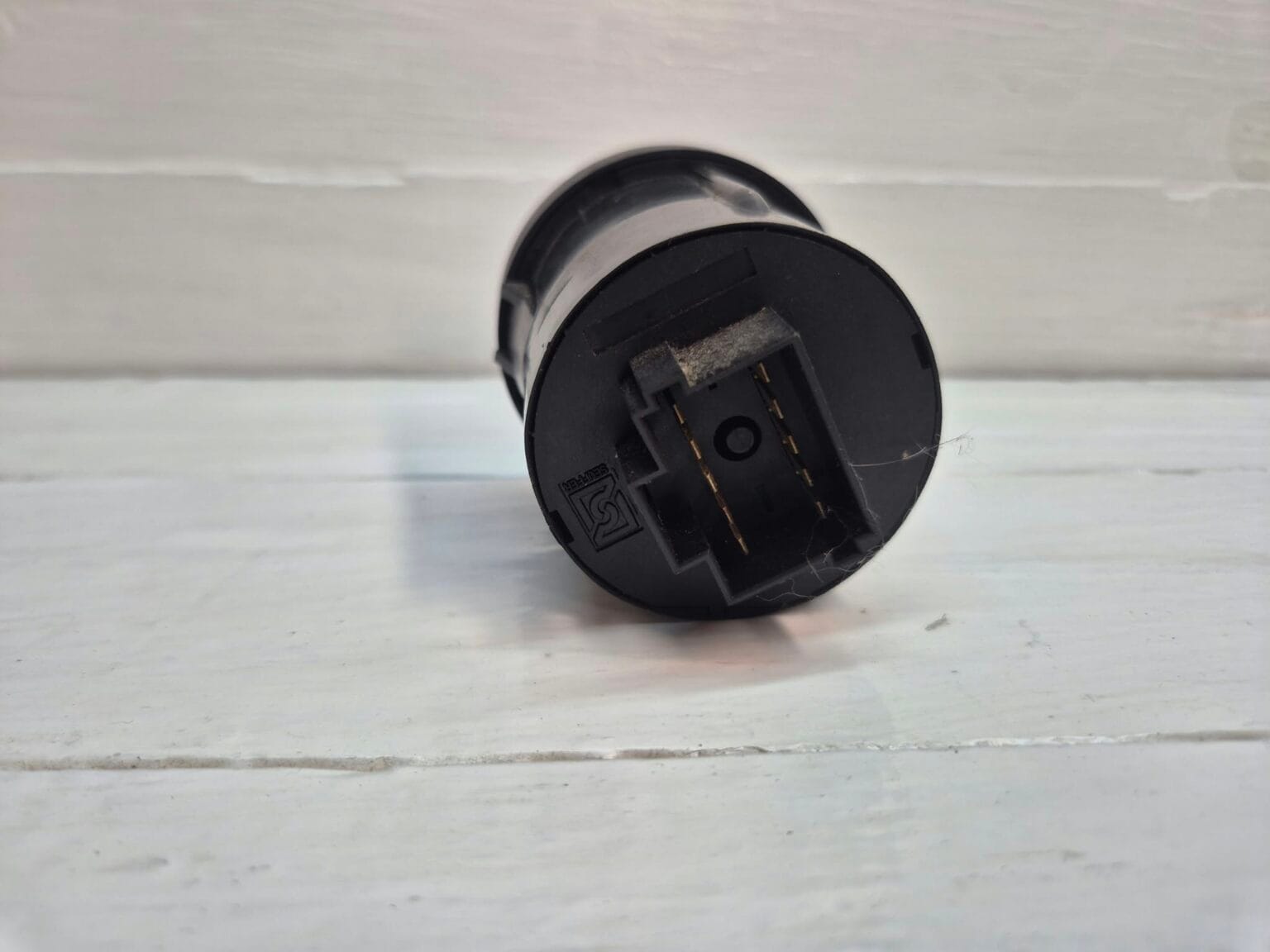 MAN TGX LIGHTS SWITCH 81255056877 02 |