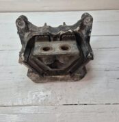 MAN TGX ENGINE MOUNTING