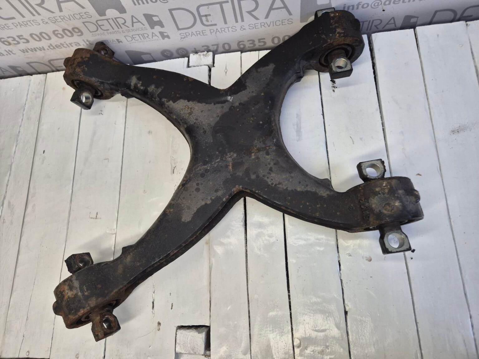 tgc rear arm 81432206327